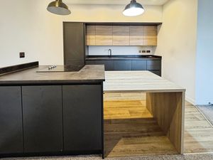 Kitchen- click for photo gallery